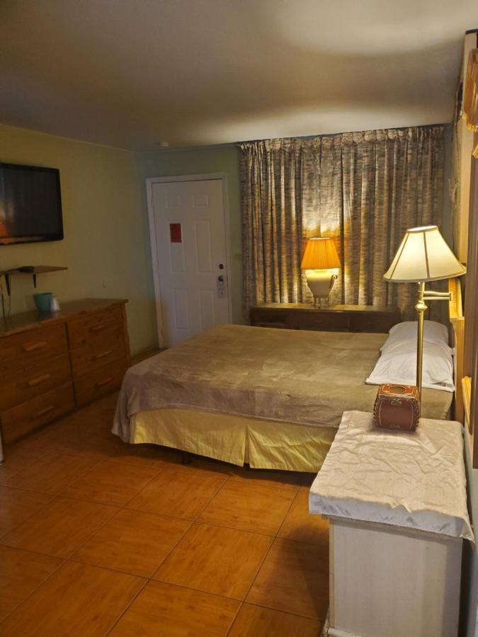 Conty'S Motel เนเปิลส์ ภายนอก รูปภาพ