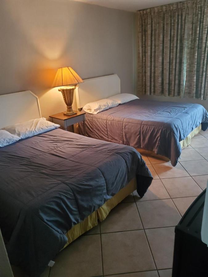 Conty'S Motel เนเปิลส์ ภายนอก รูปภาพ